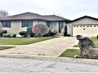 1529 W 97th Pl, Crown Point, IN 46307