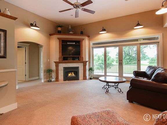 5th image of 3264 Lone Oak Dr