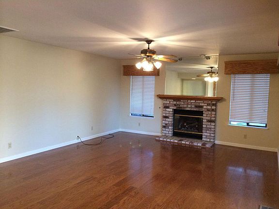 5th image of 913 Rock Ct