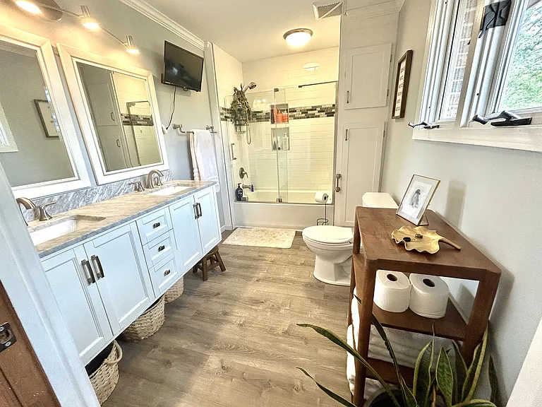 320 Lake Forest Cir — Photo 12
