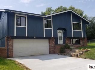 15111 Cornelia Cir, Omaha, NE 68138