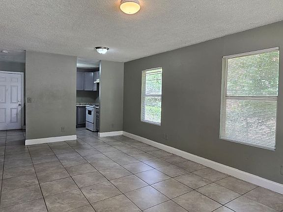 2nd image of 2705 E 22nd Ave