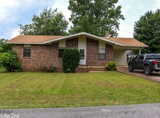 407 Hughes Ave, Mountain View, AR 72560