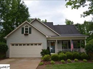 111 Red Maple Ct, Fountain Inn, SC 29644