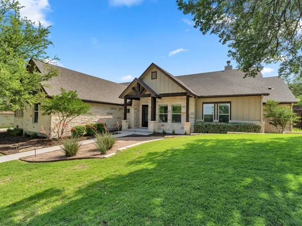 307 Shady Grove Parkway, Burnet, TX 78611