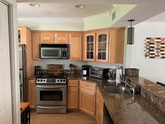 3rd image of 1501 E Broward Blvd APT 802
