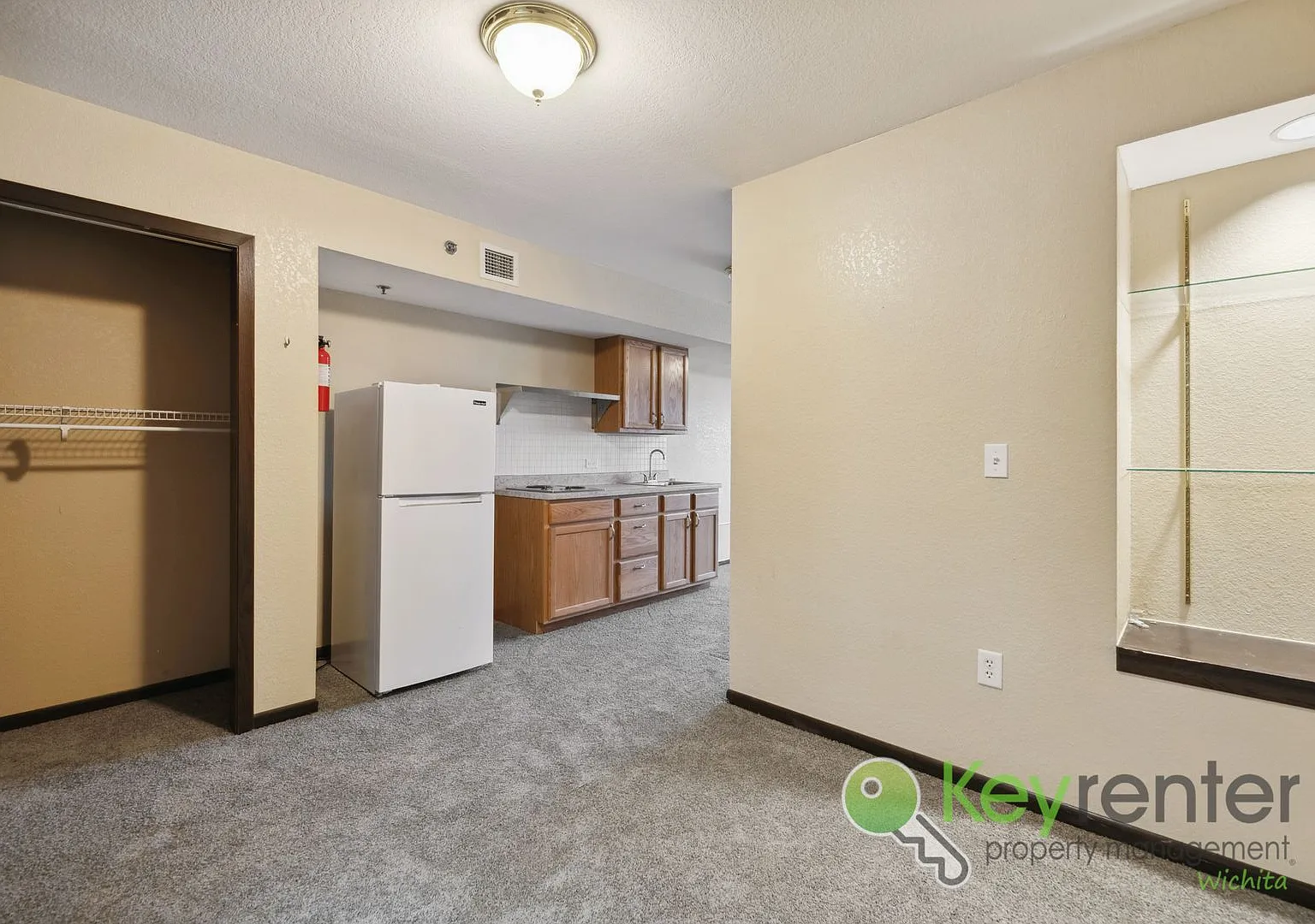 $650 / 1 br / 1.0 ba / 630 sqft Simple Living - Studio Apartments! — Photo 2