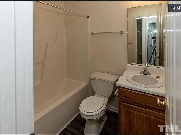 2128 Walnut Bluffs Ln — Photo 14