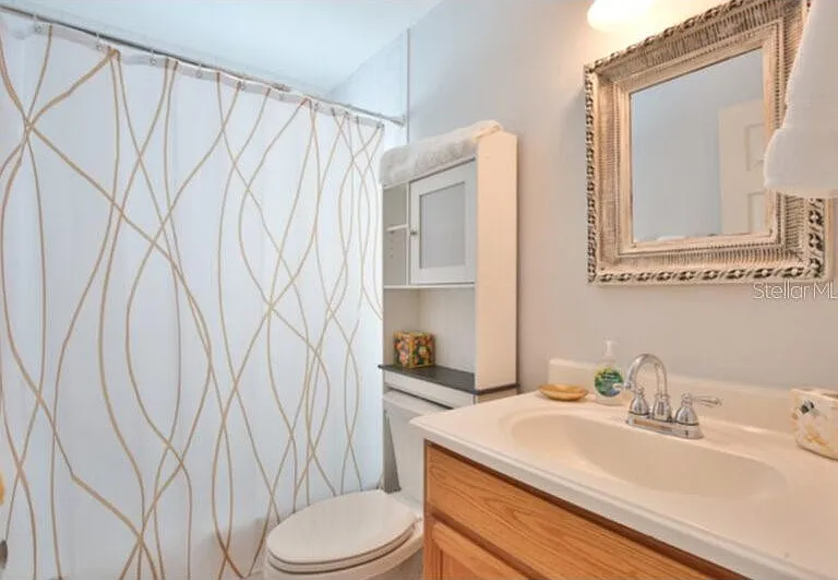 422 Julia Pl #C — Photo 12
