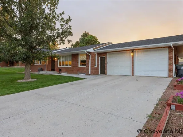 7008 Hawthorne Dr, Cheyenne, WY 82009