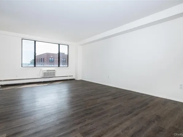 (undisclosed Address), White Plains, NY 10603