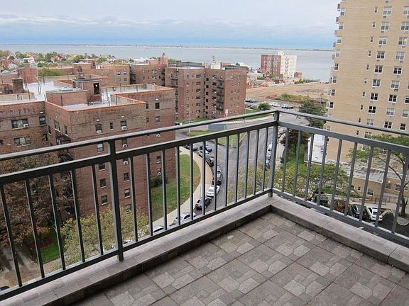 4th image of 35 Seacoast Ter APT 14C