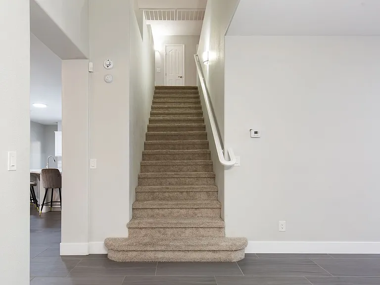 57 Ashby Hills Ct — Photo 7