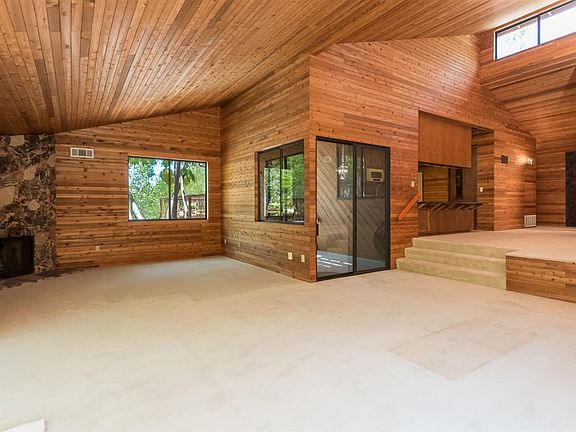 5th image of 10665 Atrium Dr