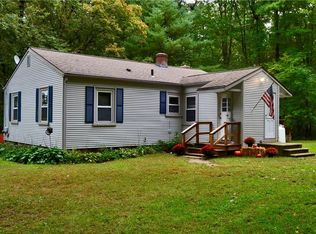 14 Slavin Path, Glocester, RI 02814