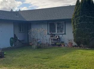 25 Sowell Ct #A & B, Shady Cove, OR 97539