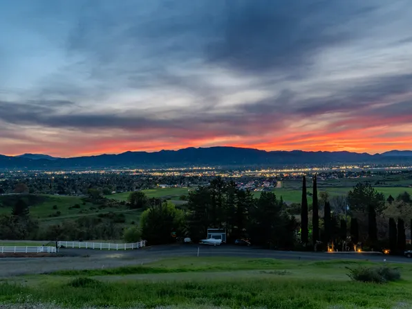 3556 Dodson Rd, Medford, OR 97504