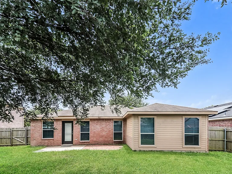 12805 Dove Field Ln — Photo 15