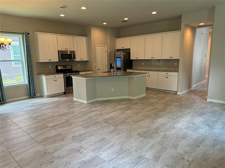 5912 Village Center Dr — Photo 48