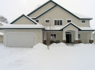 2264 Parker Dr, Wayland, MI 49348