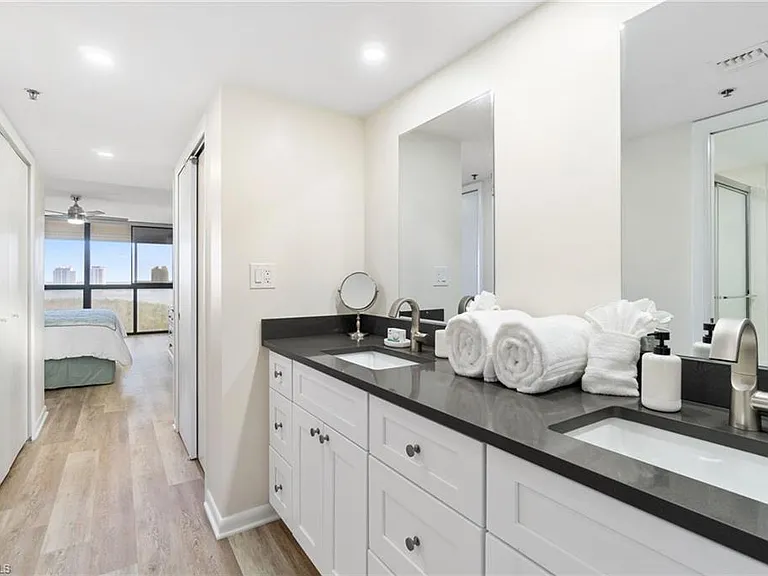 26225 Hickory Blvd #PHB — Photo 25