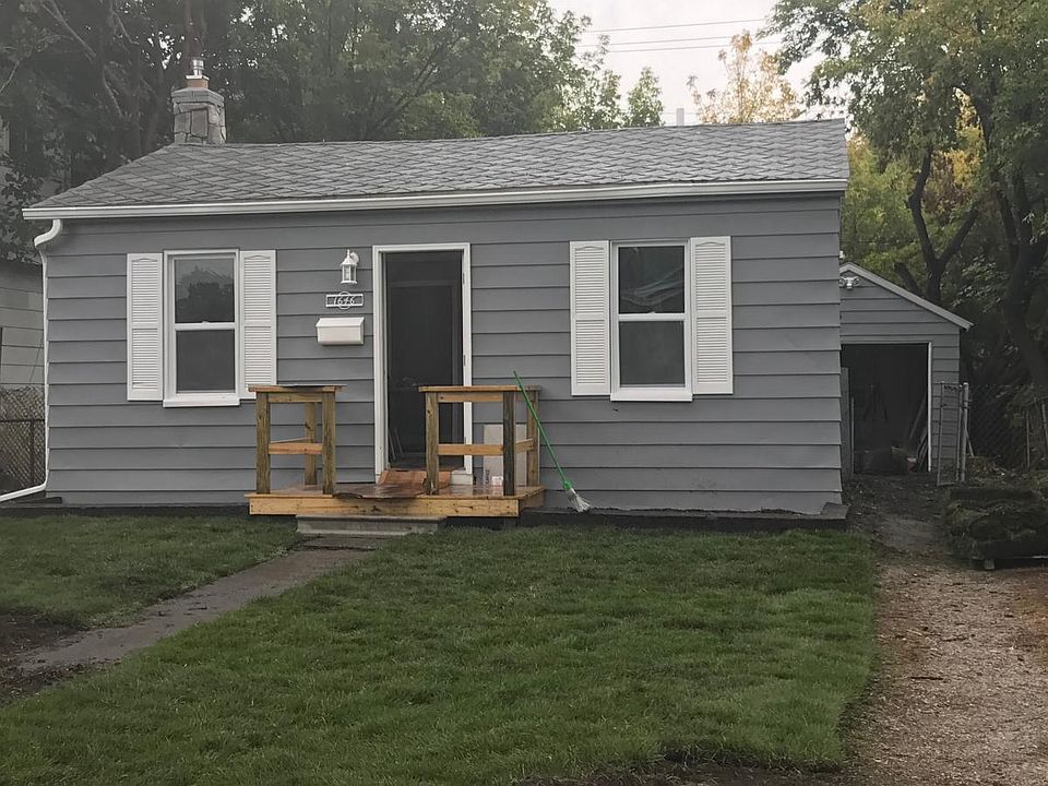 1st image of 1646 Whipple St