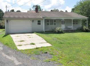 164 Breakheart Hill Rd, West Greenwich, RI 02817