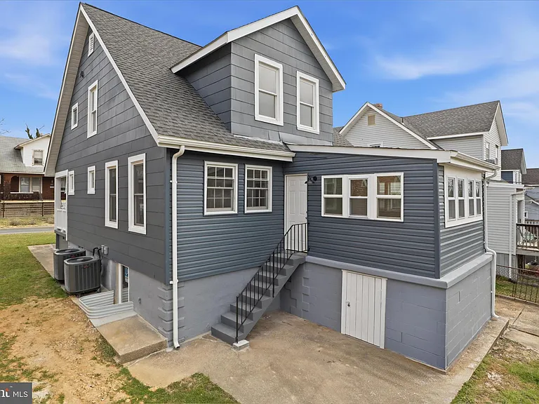 2807 Shirey Ave — Photo 32