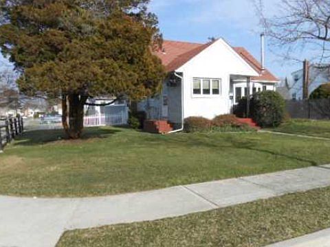 2nd image of 44 Patricia Ct