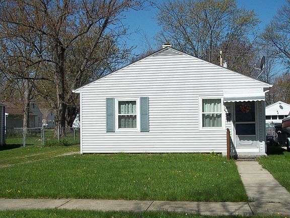 2nd image of 160 Seneca St