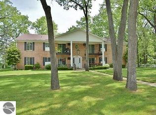 741 Indian Trail Blvd APT 7, Traverse City, MI