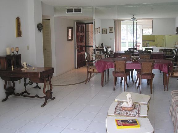 4th image of 5310 Las Verdes Cir APT 123