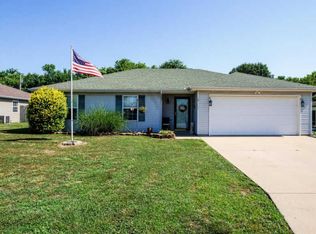 1209 Meadow Rdg, Carl Junction, MO 64834