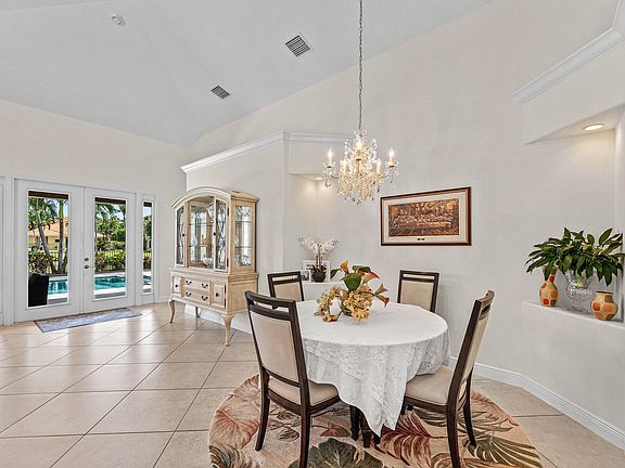 4th image of 4916 Gateway Gardens Drive