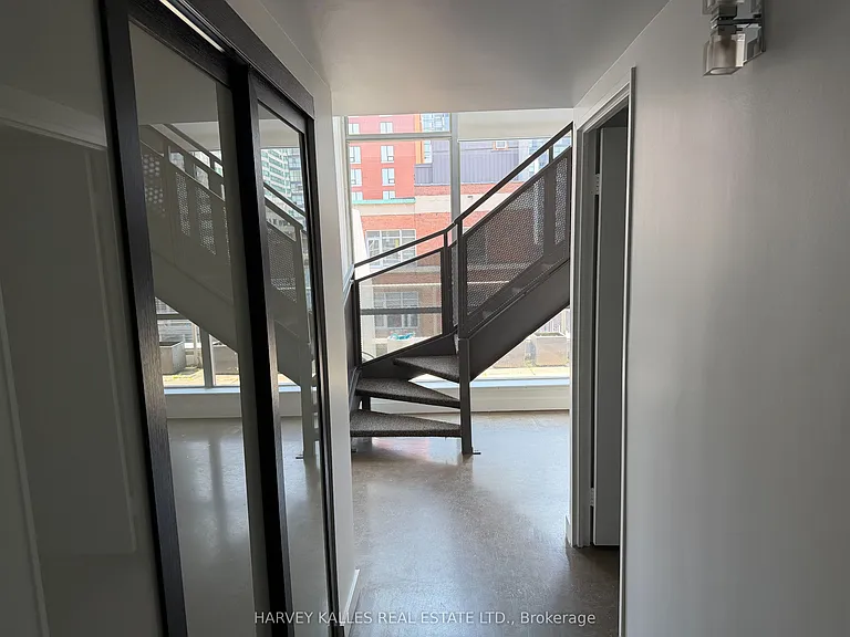 36 Charlotte St #704 — Photo 9