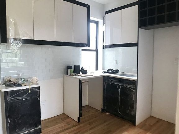 5th image of 101 W 143rd St APT 8