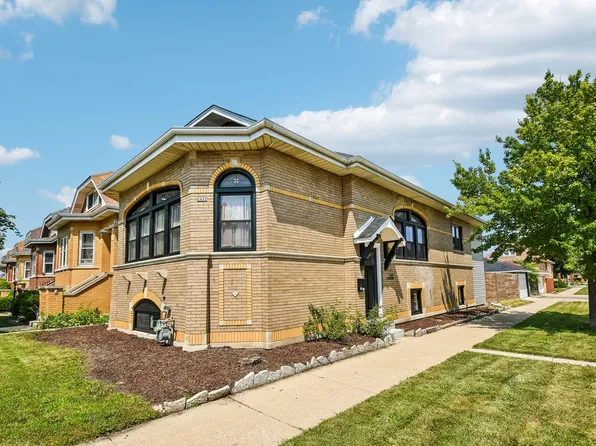 2447 Oak Park Ave, Berwyn, IL 60402