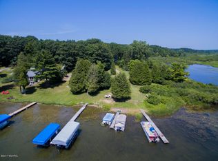 7732 Beverly St, Shelby, MI 49455