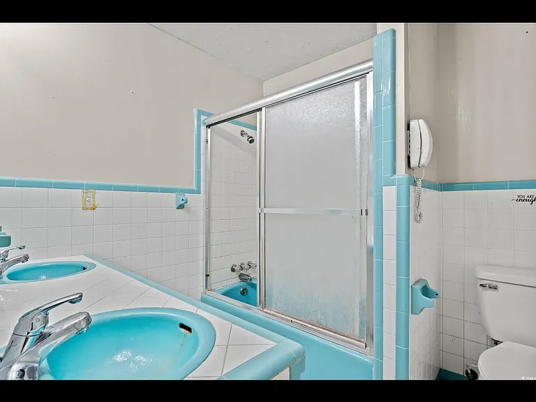 2858 Daisy Rd — Photo 3