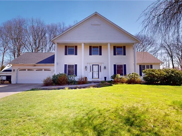 5431 Grace Dr, Mentor, OH 44060