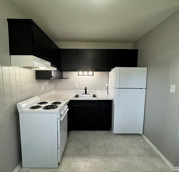 580 Harrison Blvd #57 — Photo 4