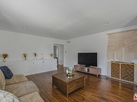 2nd image of 4218 Don Arellanes Dr