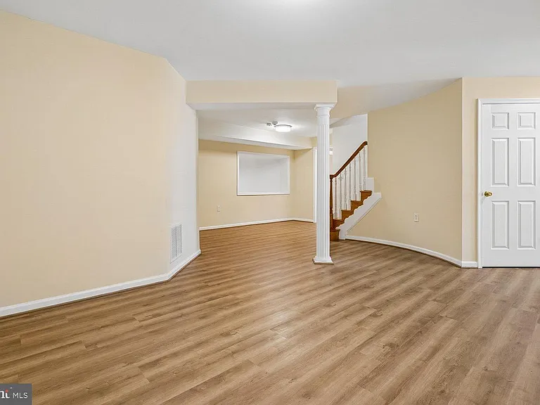 9059 Galvin Ln — Photo 55