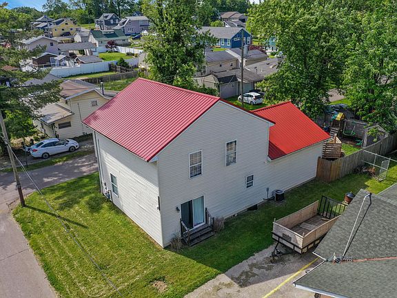 2nd image of 172 Lake St