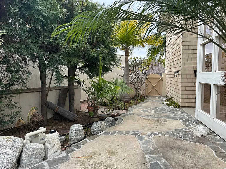 4901 Royce Rd — Photo 9