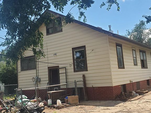 3rd image of 129 E Beloit Ave