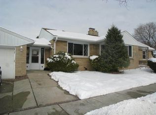 2077 S 98th St, Milwaukee, WI 53227