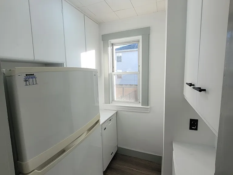 342 Long Ave — Photo 16