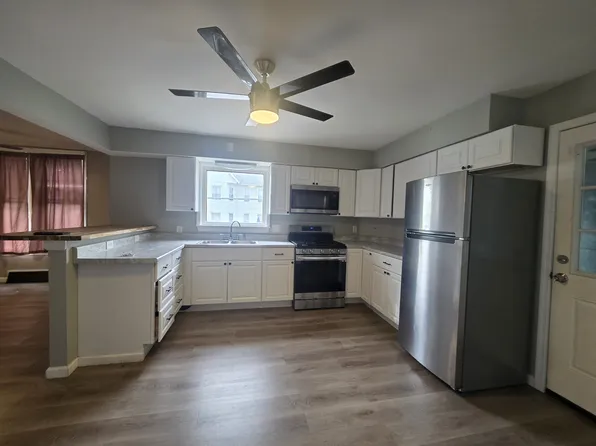 73 Academy St #1, Amsterdam, NY 12010