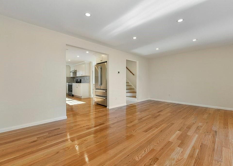 134 Ashcroft St Dedham MA Zillow